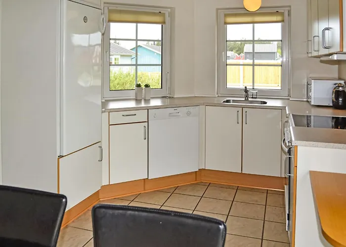 Ferienhaus 4 Bedroom Lovely In *