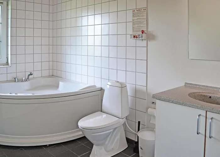 4 Bedroom Lovely In Nørre Nebel