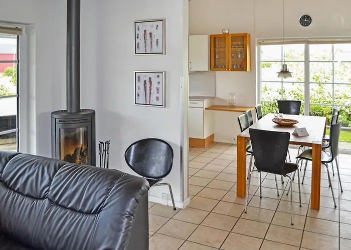 Ferienhaus 4 Bedroom Lovely In Nørre Nebel